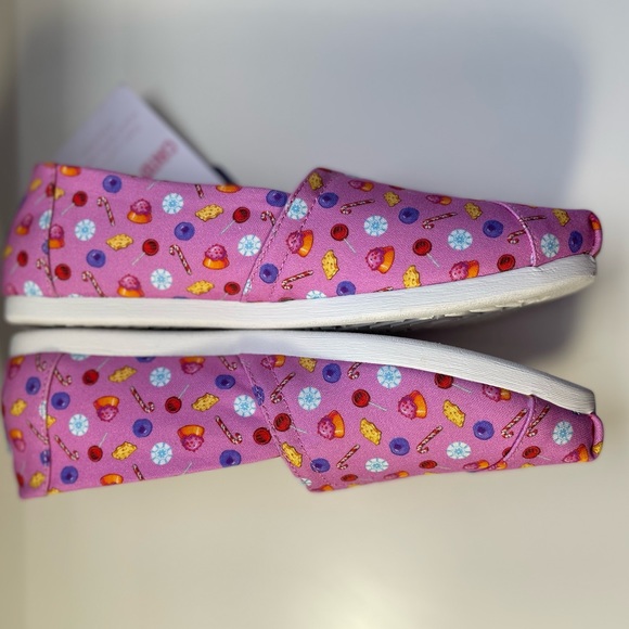 Candy Land TOMS LTD Edition NWT - Picture 6 of 10